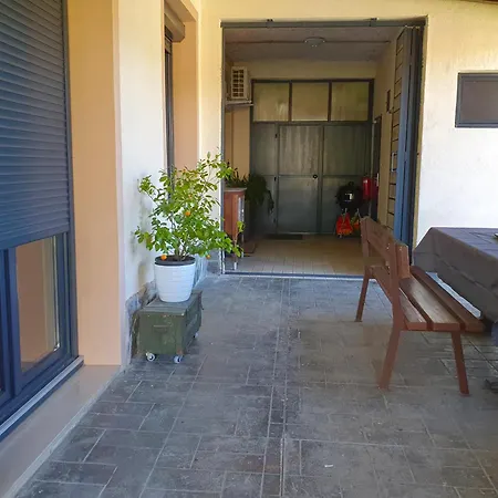 アパート With Terrace Nona Pavla *