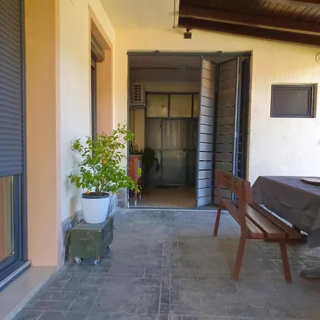 With Terrace Nona Pavla شقة