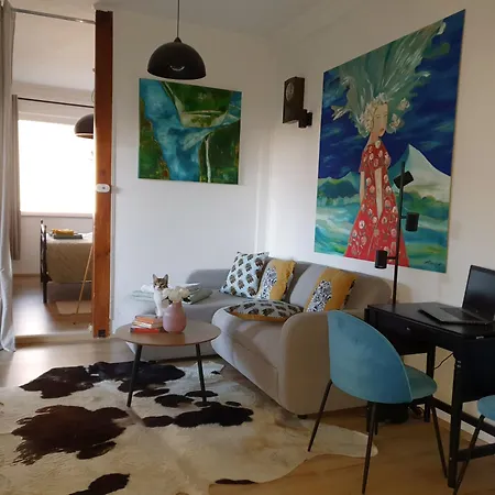 With Terrace Nona Pavla トールミン