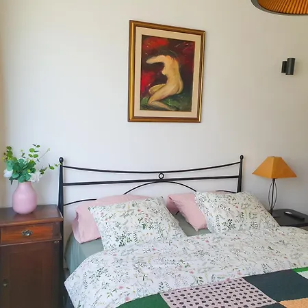 アパート With Terrace Nona Pavla