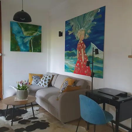 Apartment With Terrace Nona Pavla