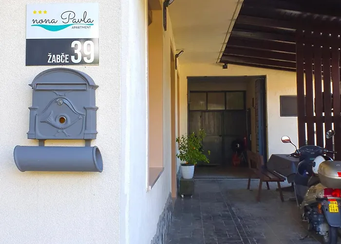 公寓 With Terrace Nona Pavla